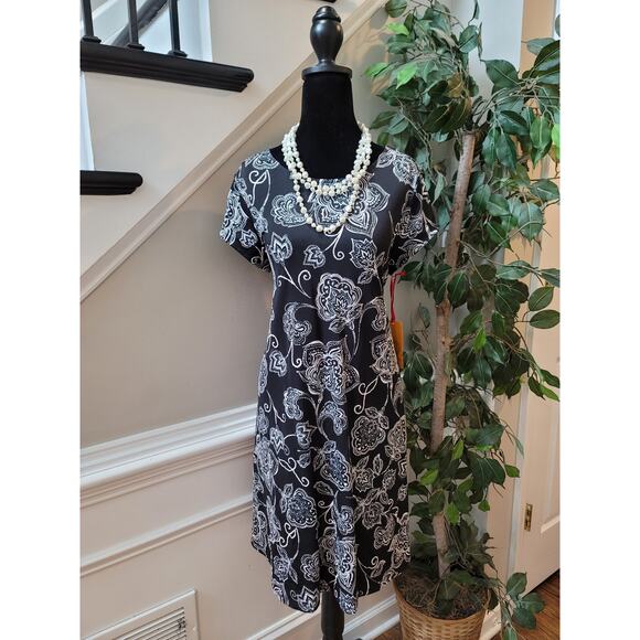 Ruby Rd Dress Womens Medium Black White Floral Print Short Sleeve Stretch Casual - Picture 2 of 15